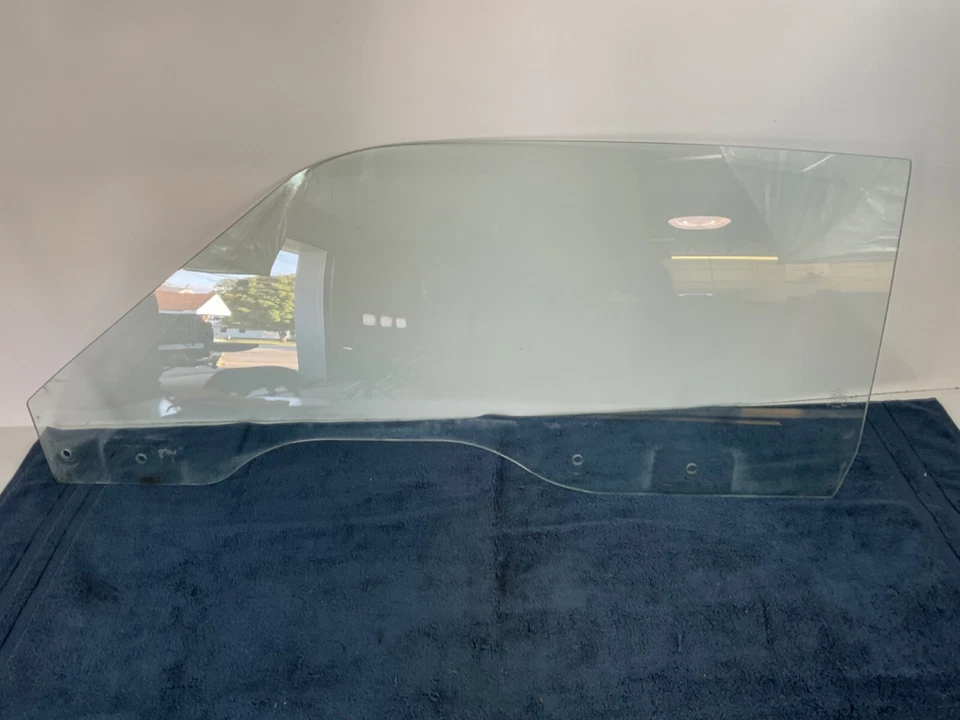 Ventana de cristal puerta izquierda Ford Torino GT 70 71 Fastback Cobra Foto 1 de 4