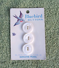 Set 3 Bluebird White Buttons- Genuine Pearl- # 30-1435- Size 30-3ON- NEW on Card