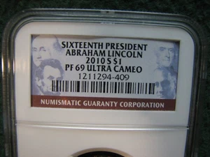 2010 1 $ U.S. Presidential Dollar Münze Abraham Lincoln NGC Pf 69 ULTRA CAMEO - Bild 1 von 3