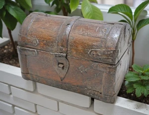 Vintage Wooden Half Round Top Small Storage Box Original Old Metal Fitted - Picture 1 of 7