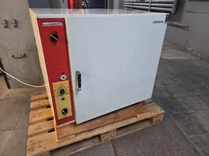Heraeus B5060E Brutschrank Inkubator - Bild 1 von 8