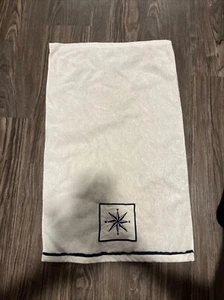 Tommy Bahama - Bath Towel Cotton Bathroom Decor Compass Revman International - Picture 1 of 5