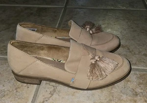 Zapatos Toms de cuero tostado con borla sin cordones para mujer talla 6,5 - Imagen 1 de 7