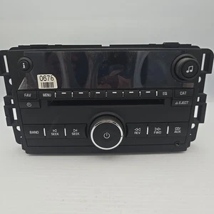 2007-2008 Chevy Monte Carlo Impala AM FM CD Radio w Aux Input 15850678  - Foto 1 di 5