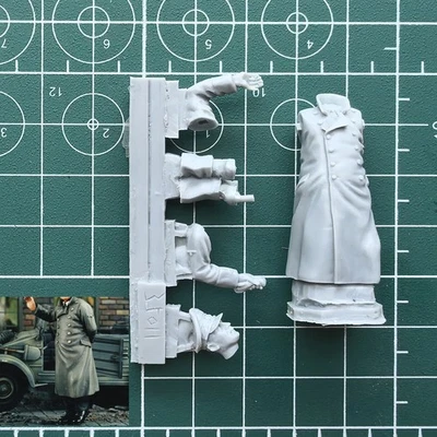 1/35 Resin Kits German Figures WARRIORS #35011 with Original Box - Image 1 of 2