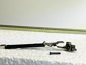 Front truck with lower cover & support screw RIVAROSSI HO 2-8-4 BERKSHIRE (PART) - Picture 1 of 5