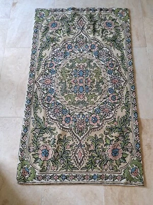 Tapis Broderie Indienne , Laine , XX°. - Photo 1/4
