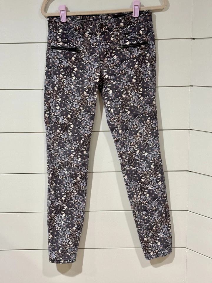 Pantalones de mezclilla ajustados Club Monaco con cremallera estampado floral talla 4 Foto 1 de 4