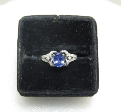 18KT White Gold Tanzanite and Diamond Dinner Ring Size 7 - Image 1 of 4