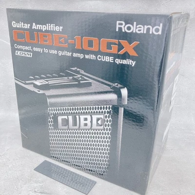 Roland CUBE-10GX COSM Modeling Onboard Effects Guitar Combo Amp Black CUBE10GX - Image 1 of 4