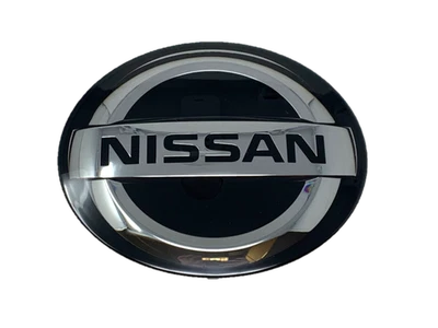 Emblema de parrilla delantera original Nissan Kicks Rogue 62890-7FW0A Foto 1 de 3
