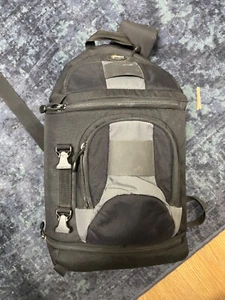 Lowepro Slingshot 200AW Shoulder Bag for DSLR / Mirrorless Camera + Lenses - Picture 1 of 5