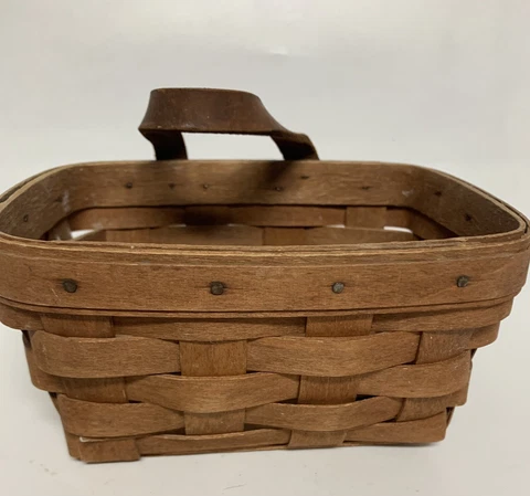Longaberger 1989 Medium Key Basket Wall Hanging 7" x 5" x 3.5" Cover