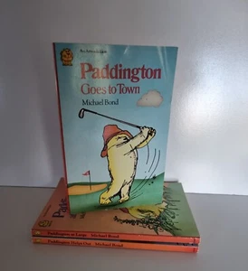 PADDINGTON HELPS OUT, AT LARGE, GOES TO TOWN Vintage 1976 by MICHAEL BOND #SUE1 - Picture 1 of 13