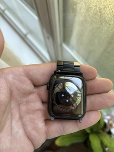 Apple Series 7 Watch (pre-owned) Color Black - Photo 1 sur 7