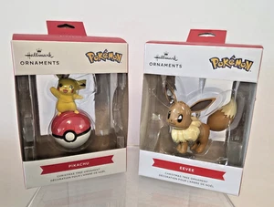 NEU 2024 Hallmark Pikachu Eevee Walmart Exclusive Christmas Pokeman Ornaments - Bild 1 von 2