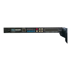 Midi Patcher 360 Systems MIDI Routing System with Memory - Picture 1 of 13