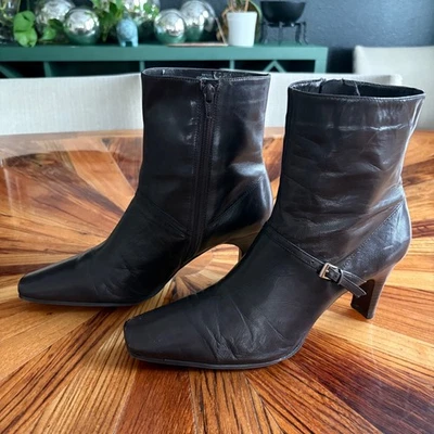 Черные кожаные сапоги Nine West Emelia с квадратным носком и пряжкой на каблуке 9,5 M - Изображение 1 из 4