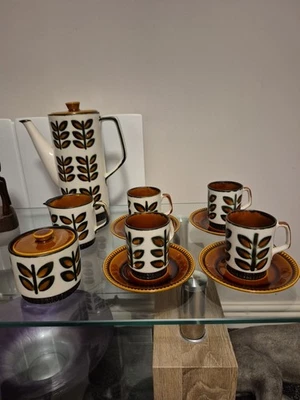 Vintage BOCH Belgium Rambouillet Coffee Pot Milk & Sugar Jug & 4 Cups & Saucers - Image 1 of 4