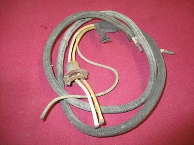 1935 - 37 包 120 车头灯插座和电缆 NOS — 第 1/2 张图片