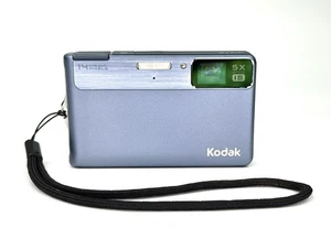 KODAK EasyShare M590 14.0MP HD Video Digital Camera BUNDLE w/ NEW battery - Picture 1 of 14