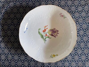 Große Schale Meissen 25,5 cm, Blumendekor, mit Fehler - Bild 1 von 5