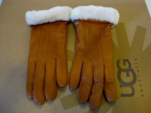 UGG CLASSIC TECHNOLOGY QUINN WOMEN GLOVES LEATHER BROWN SIZE M - Picture 1 of 4