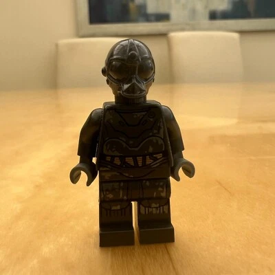 Lego Star Wars: RA-7 Protocol Droid (sw0938) Minifigure - Image 1 of 2