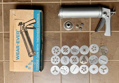 VINTAGE Wear-Ever Cookie Gun Thickness Control Complete Pastry Tips - Image 1 of 4