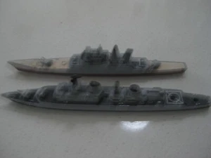 TWO METAL MODEL WARSHIPS"GUIDED MISSILE DESTROYER""ANTI-AIRCRAFT CRUISER" - Picture 1 of 4