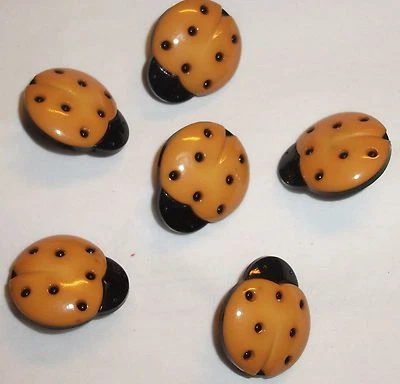 ¡Lote de 6 botones LADYBUG! GIRASOL amarillo ropa, edredón, manualidades y álbumes de recortes Foto 1 de 4