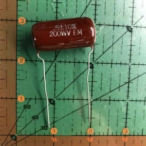 El Menco Condensatore Radiale Mylar .5uF 200v 10% VINTAGE (.47uF) 500nF Audio 1pz - Foto 1 di 2