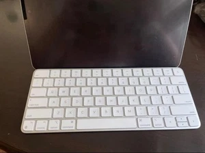 Apple Magic Keyboard MK2A3LL/A Silver/White - Bild 1 von 1