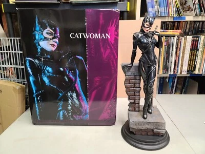 Estatua Catwoman Formato Premium Sideshow Batman Returns Michelle Pfeiffer #0302 Foto 1 de 4