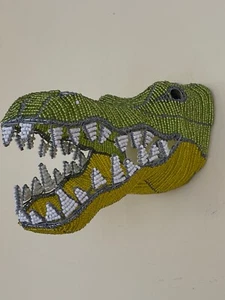 CROCODILE-Wall Mounted Beaded Animal Head/Trophy~Medium~New~Hand Made-Glass Bead - Picture 1 of 3