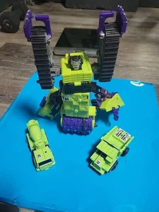 Transformers Armada Scavenger w instruct 2003 w Long Haul Mixmaster incomplete - Picture 1 of 4