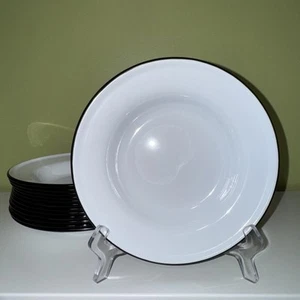 Nuovissimo piatto insalatiera Crow Canyon Home bordo nero e smalto bianco 8" - Foto 1 di 5