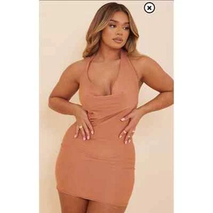 Mini vestido Pretty Little Thing forma capucha fruncida extrema inmersión bronceado talla 10 GRANDE - Imagen 1 de 2