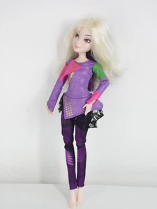 Disney Descendants 2: Isle Style Switch Mal: 2 in 1 Doll - Re-dressed - Picture 1 of 6