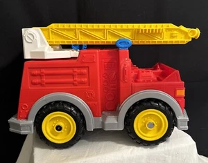 Fisher Price Feuerwehrauto 2005 - Bild 1 von 12