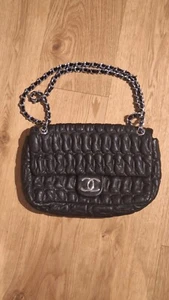 Chanel Tasche Leder schwarz Damen wie Neu mit Original Chanel Echtheitskarte - Bild 1 von 6