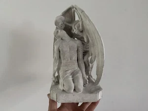 Sculpture cimetiére du baiser de la mort the kiss of the death façon marbre - Imagen 1 de 3