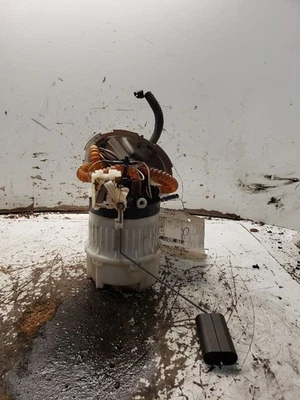 Fuel Pump Assembly Tank Mounted US Market Fits 04-09 MAZDA 3 1361099 - Image 1 of 4