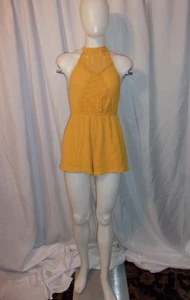 LOVE, FIRE  Women's  Mustard Yellow Lace Sleeveless Lined Romper SIZE S/P - Picture 1 of 5