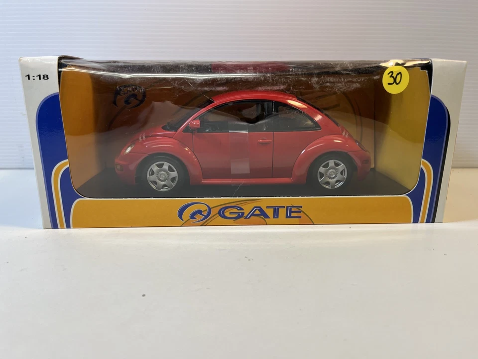 Coche modelo diecast VW Beetle: escala 1/18 por puerta Foto 1 de 4