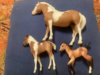 3 BREYER HORSES, EXCELLENT CONDITION/ FREE POSTAGE!!!! - Image 1 of 4