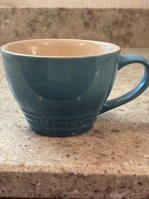 Taza grande Le Creuset Blue Ombré Bistro Foto 1 de 4