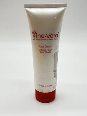 Crema de pies para el cuidado de la piel con manteca de karité Vera Resveratrol 120 g/4 oz Foto 1 de 2