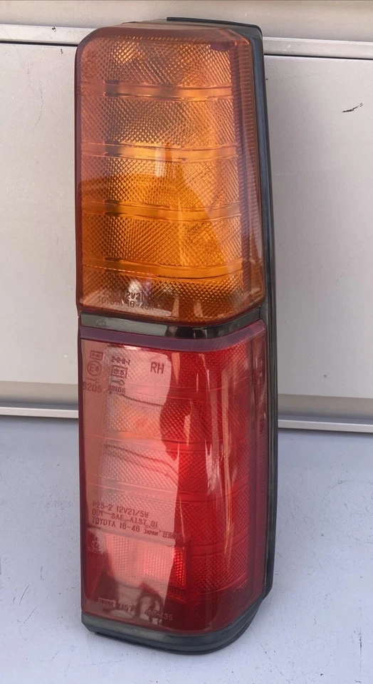 1983-1987 Toyota Tercel SR5 Wagon RH Passenger Side Taillight Assembly 83-87 OEM - Image 1 of 4