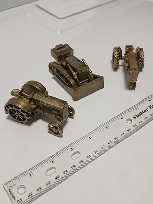 3 Piece SpecCast - Case IH Bulldozer and Tractors - 1:43 Scale (READ DESCRIPTION - Image 1 of 4